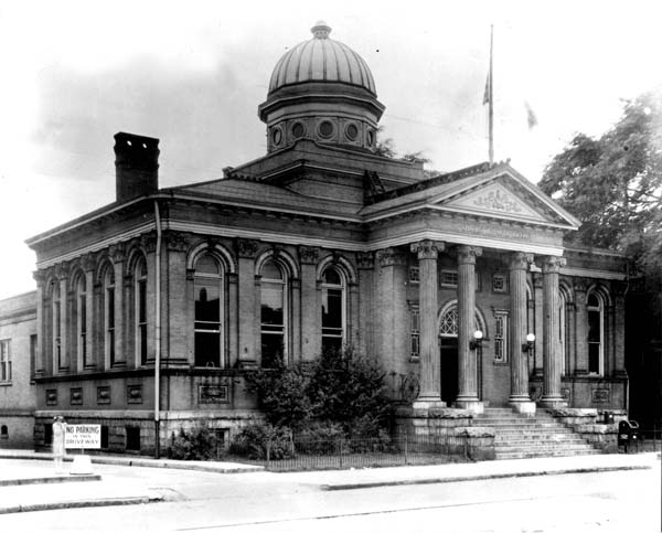 After 30 years, the Carnegie Building was beginning to show signs of neglect.