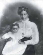 Constance Morrison Colston and her daughter, Rebecca, 1907. THELMA M. COLSTON.