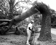 Hurricane Hugo hits Charlotte