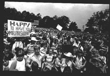 Crowds welcome President Ford to Charlotte