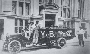 Employees of Yarbrough and Bellinger Ice and Coal