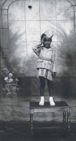 Dorothy Neal poses in a WAC uniform. DOROTHY NEAL CROCKETT.